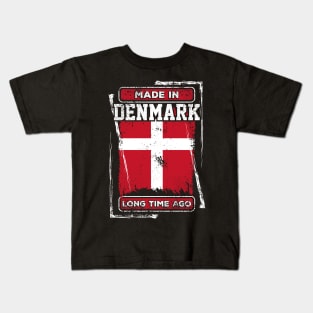 Denmark Flag Born Distressed Novelty Gift Kids T-Shirt